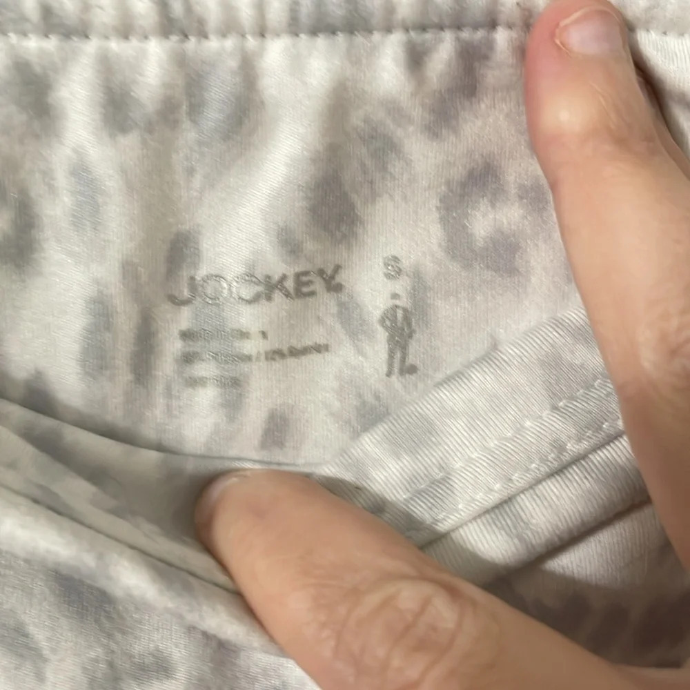 💰Jockey Animal Print Capris Leggings With Pockets Size Small - Picture 3 of 6
